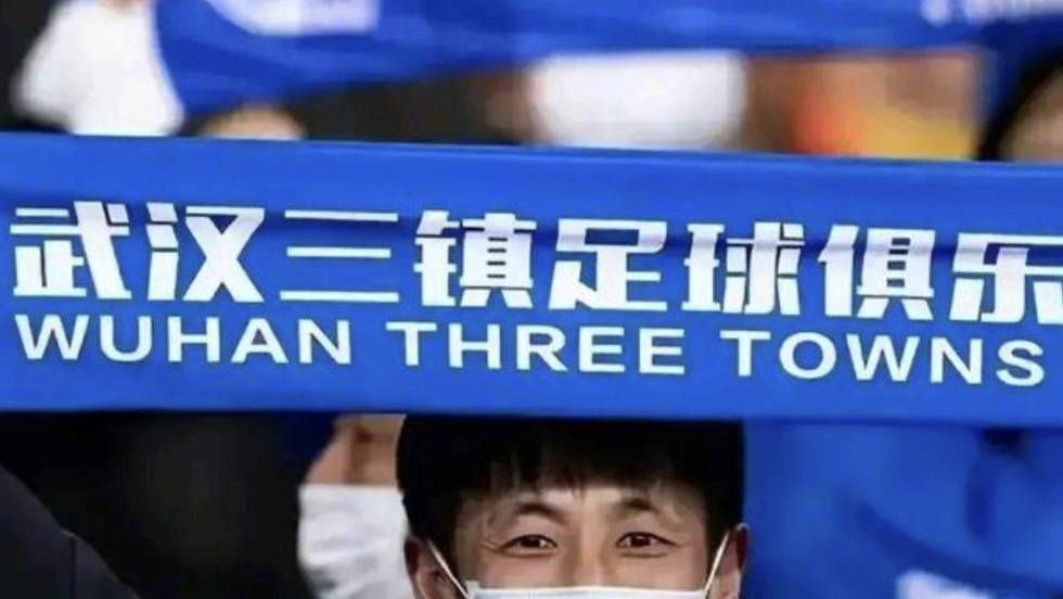 蓝羽：现在说起来您都是印象那么的深刻，我觉得是因为有这样的经历，才能够让您怀着这份对人民的感情，才能够演好这些角色，才能够真正的打动观众。